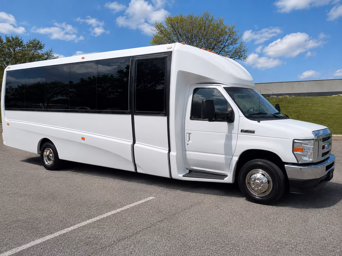 airport transfer buses between sna lax and anaheim hotels