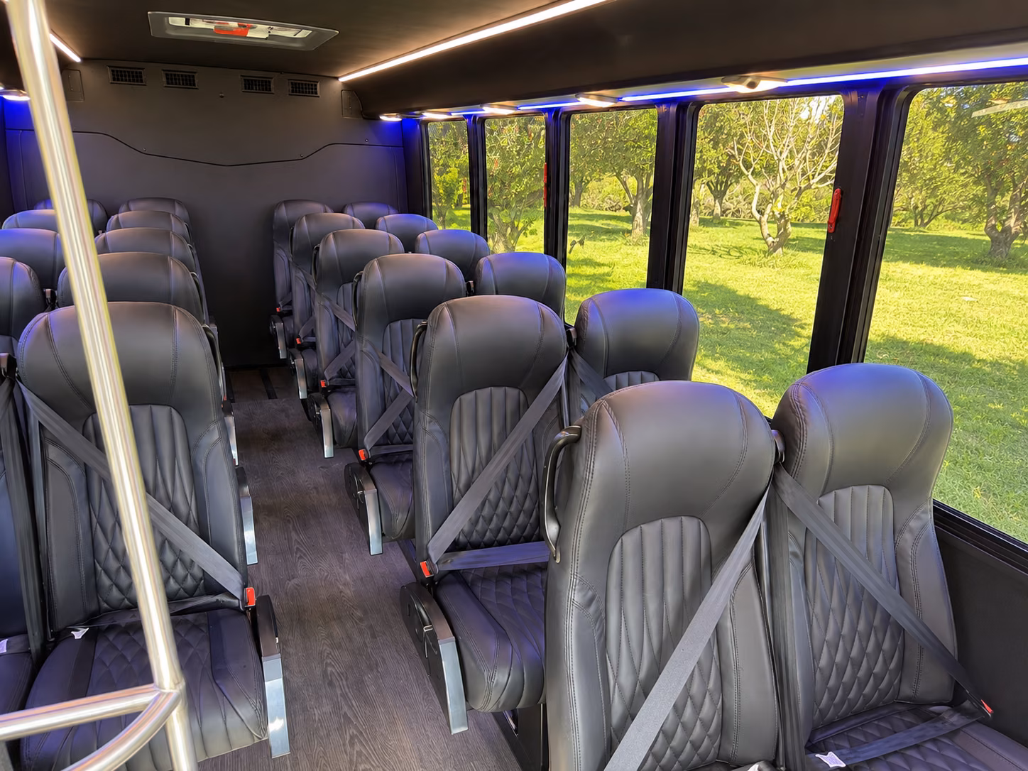 anaheim 15 passenger minibus interior