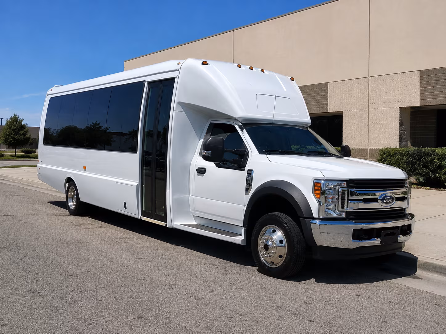 buses for anaheim area nature zoo and outdoor education field trips