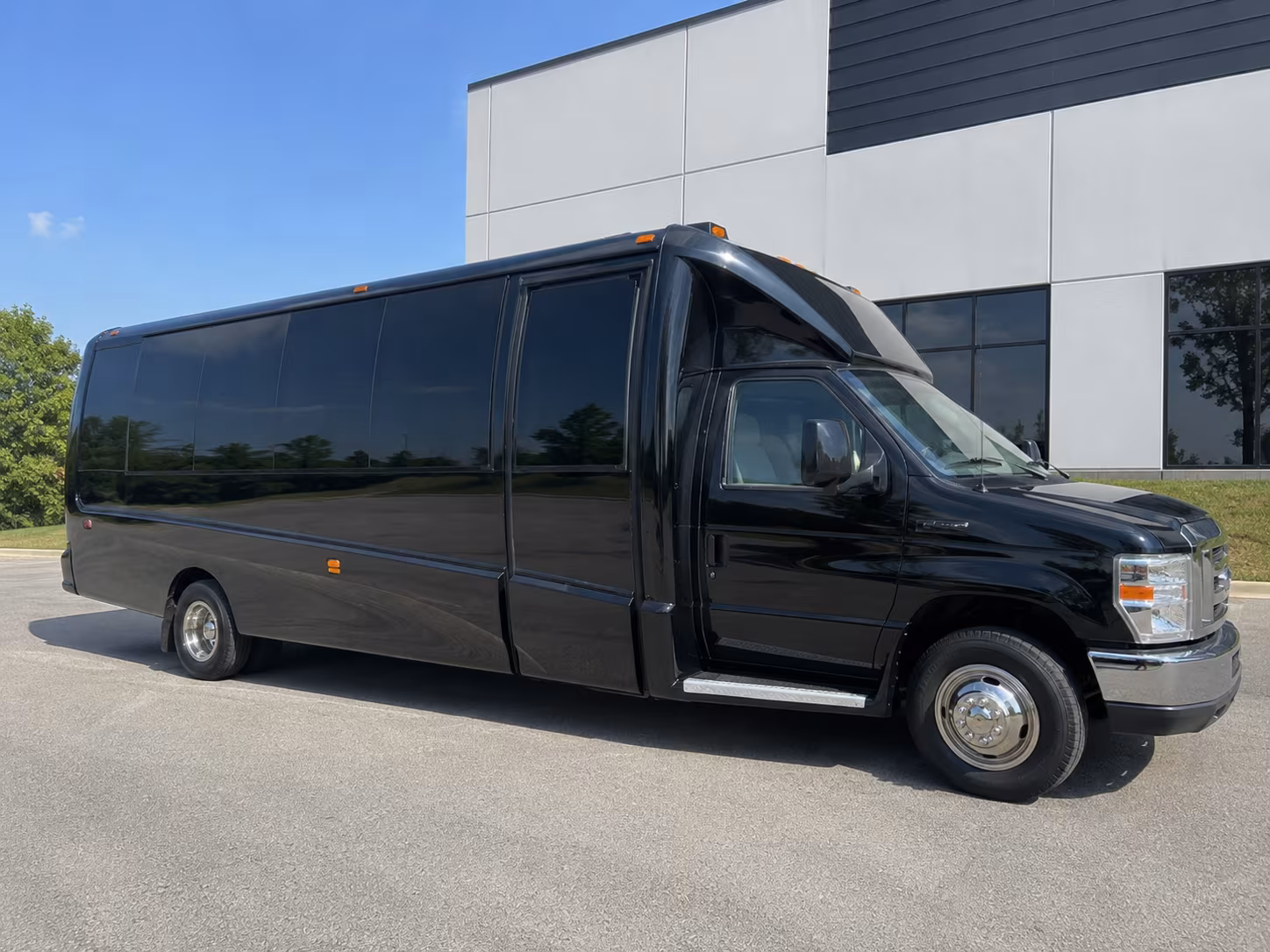 party buses in anaheim for the perfect prom night